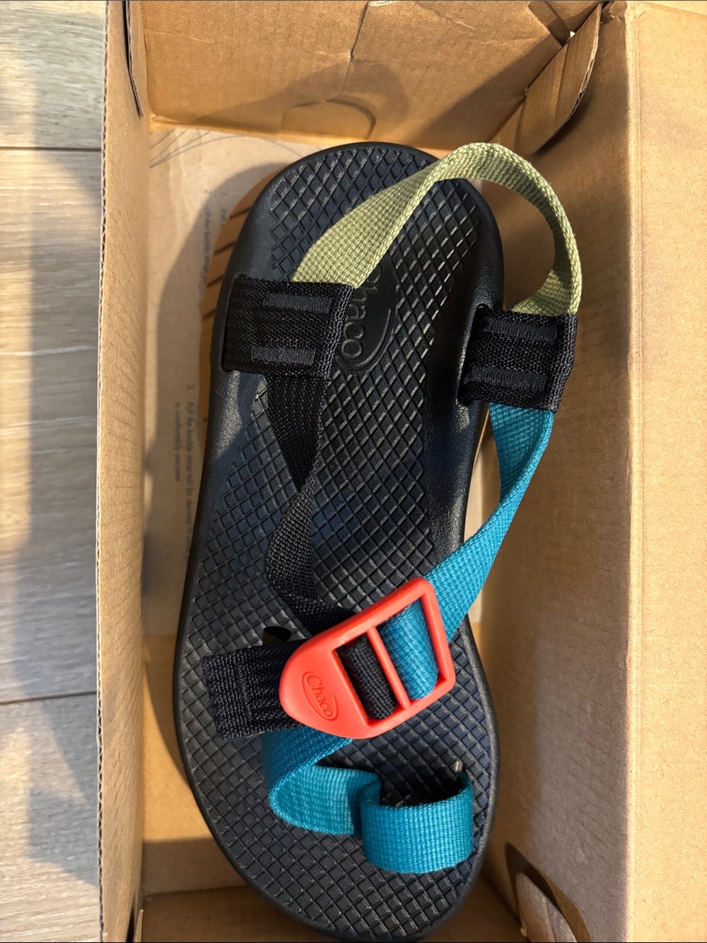 Chaco Bohdi sandals LIKE NEW with box